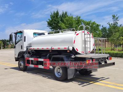 Isuzu ELF 4x4 potable water truck