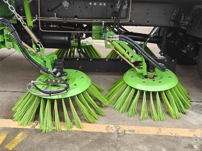 ISUZU 240HP garbage road sweeper truck