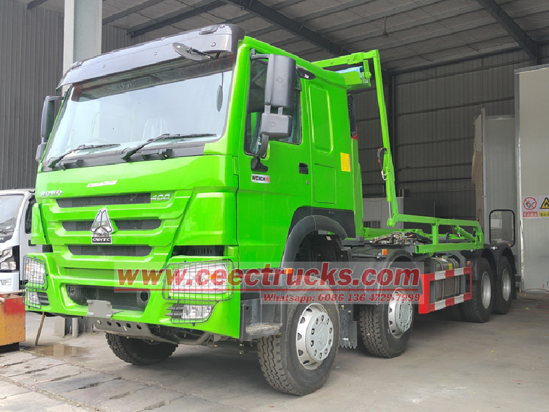 HOWO 8x4 钩卡车可以举起多重的重量？