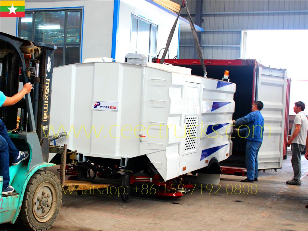 东亚客户购买5立方扫路车厢作为样品订单