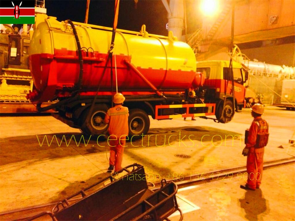 肯尼亚购买一汽18方粪坑清空车